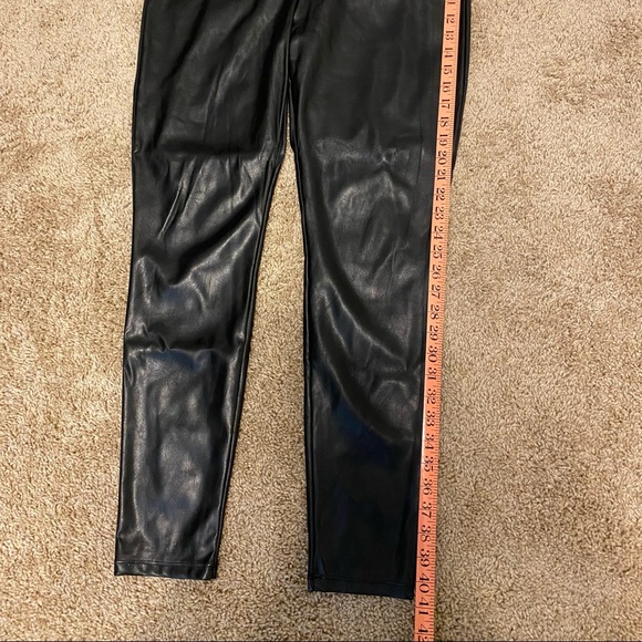 EUC EXPRESS BLACK FAUX LEATHER LEGGINGS - Picture 6 of 6